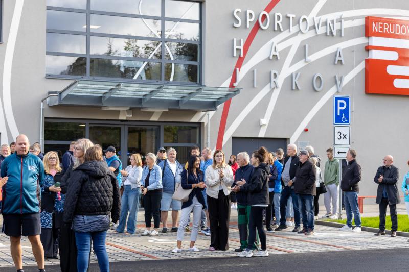 otevření sportovní haly